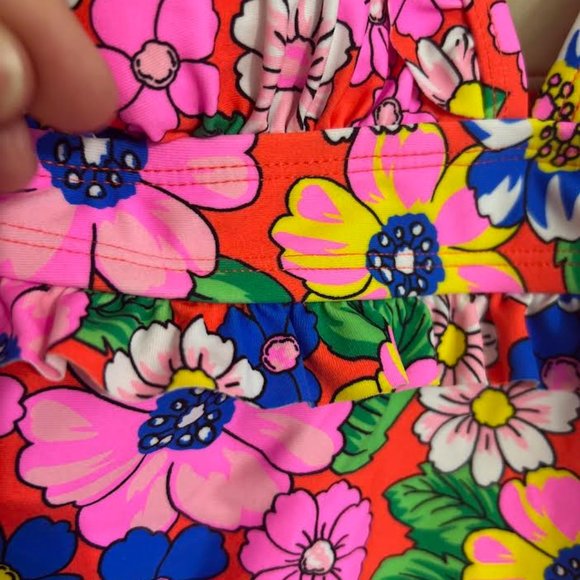 NWOT Isabel Maternity Floral Ruffle Neck One Piece Maternity Swimsuit - Size M - Picture 4 of 8